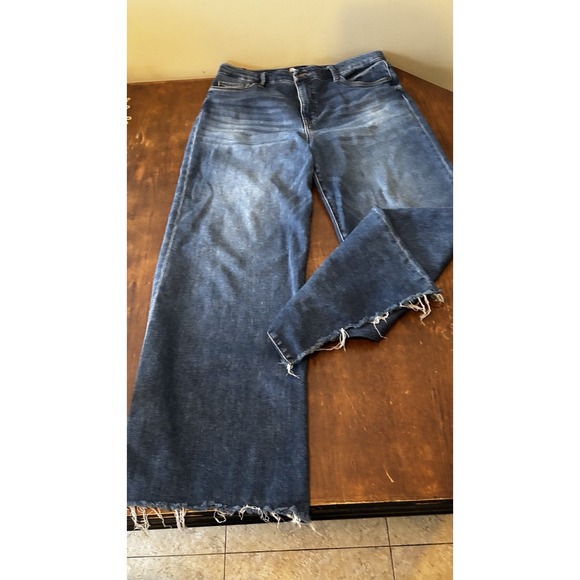 Kut from the Kloth Denim - KUT From The Kloth Maggie Wide Drape Leg Jeans Size 14